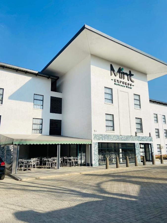 Апартаменты Mint Express Melrose View Йоханнесбург Экстерьер фото