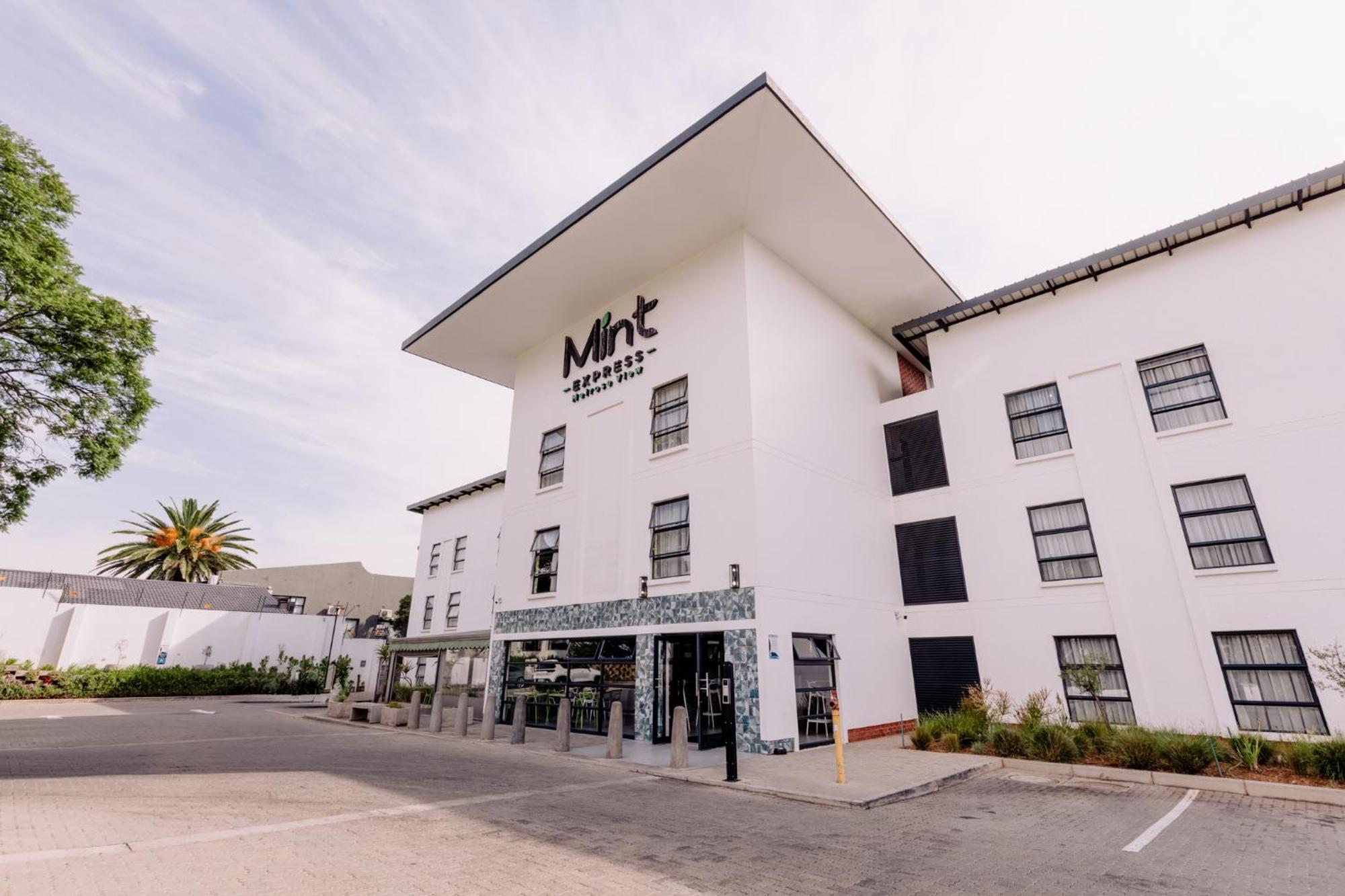 Апартаменты Mint Express Melrose View Йоханнесбург Экстерьер фото